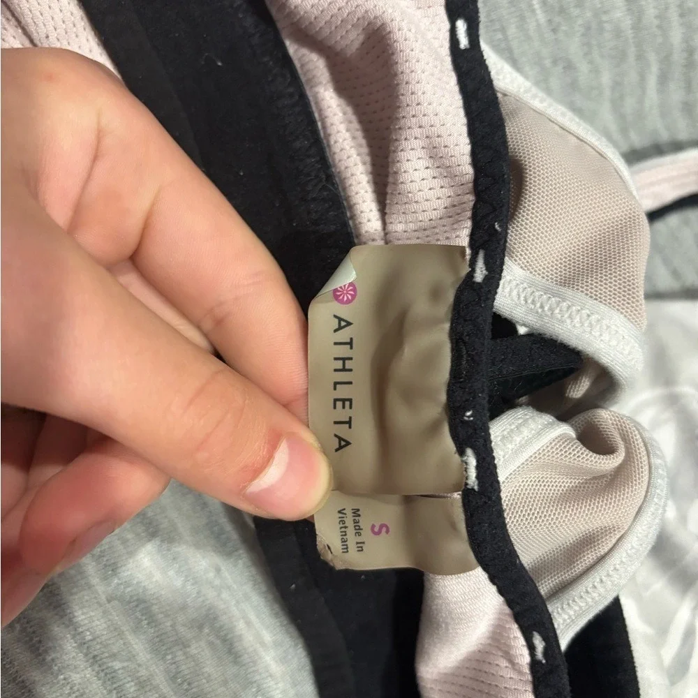 Athleta Marble Print Sports Bra Crisscross Back Pink Mesh Support Size‎ S